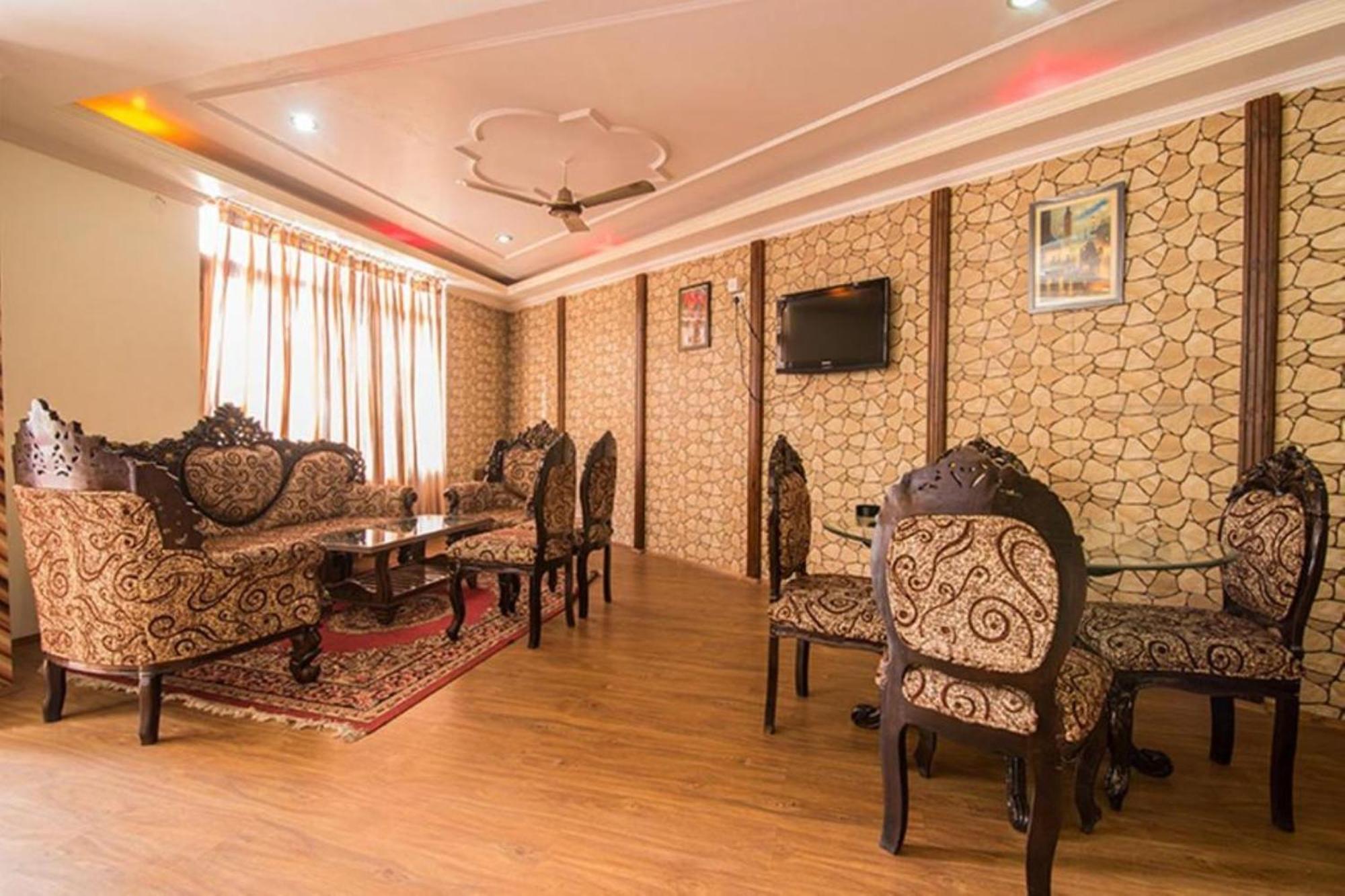 Moon Hotel Mallital, Near Nainital High Court Eksteriør bilde